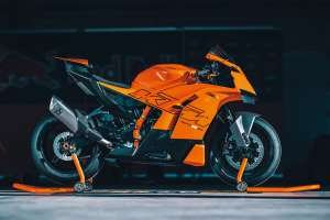 2026 KTM RC 990 R track-ready sportbike