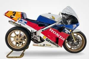 Joey Dunlop's race-winning Honda VFR750R RC30