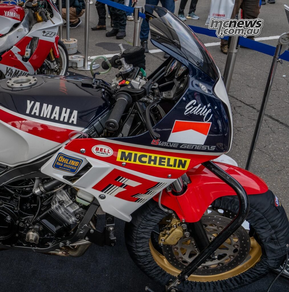 Minimalist racing cockpit of the Yamaha FZ750 0U45 with high clip-ons and deep windscreen preferred by Eddie Lawson
