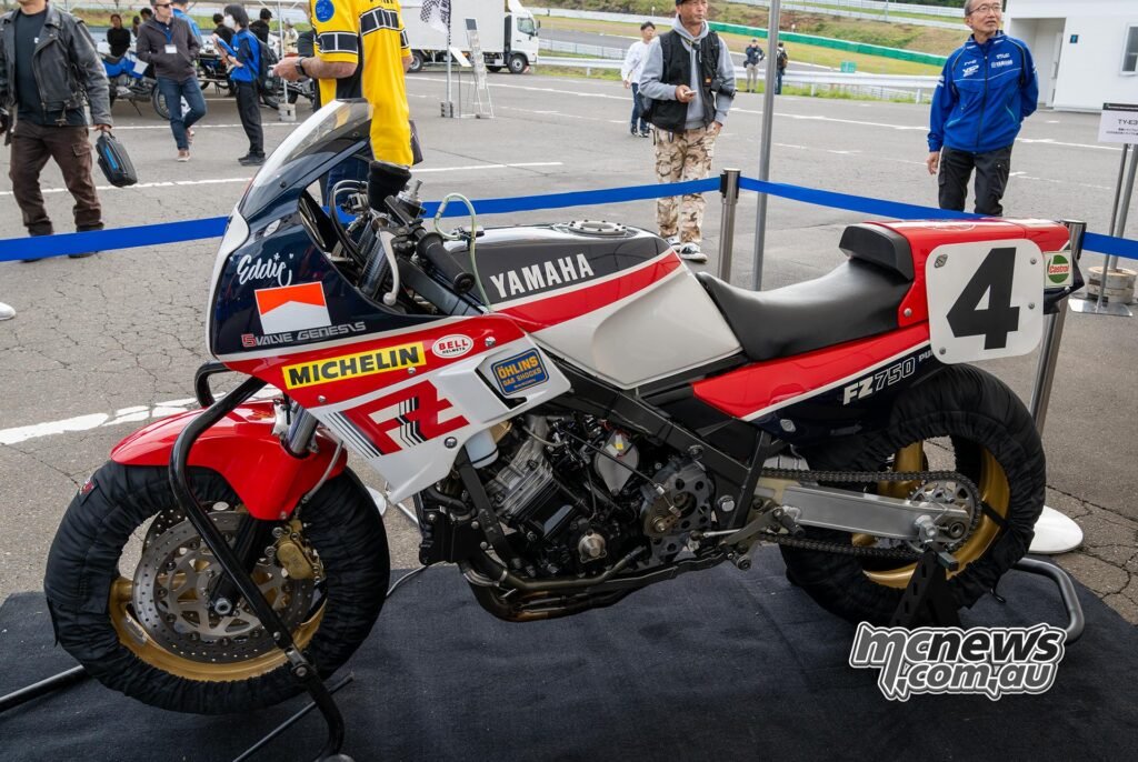 Restored Yamaha FZ750 0U45 Daytona-winning bike displayed at Yamaha’s Communication Plaza museum in Japan.