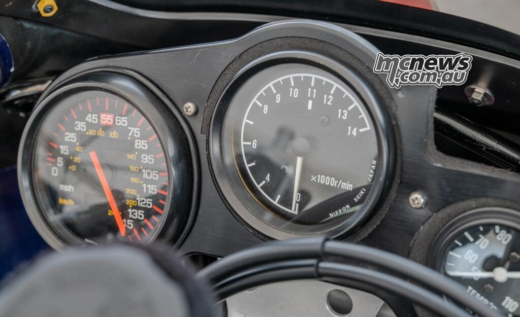 Eddie Lawson spent around two hours largely pinned behind those clocks to win the 1986 Daytona 200