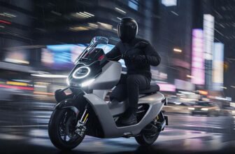 This Electric Scooter Can Hit 100 MPH, and Judge T...