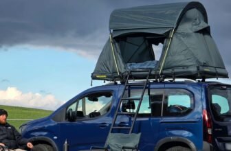 There Aren’t Many Rooftop Tents for Side-by-...