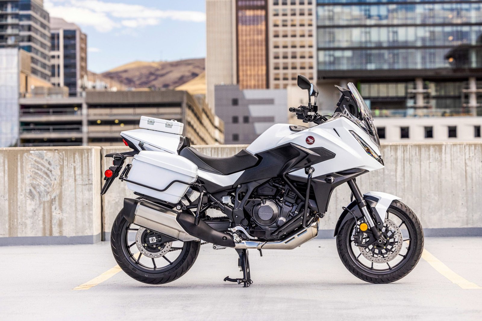 A view of a Honda NT1100 Police bike - one of the many to be presented by Honda for this year. Media sourced from Honda. 