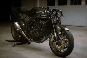 Custom speed triple 1050 1
