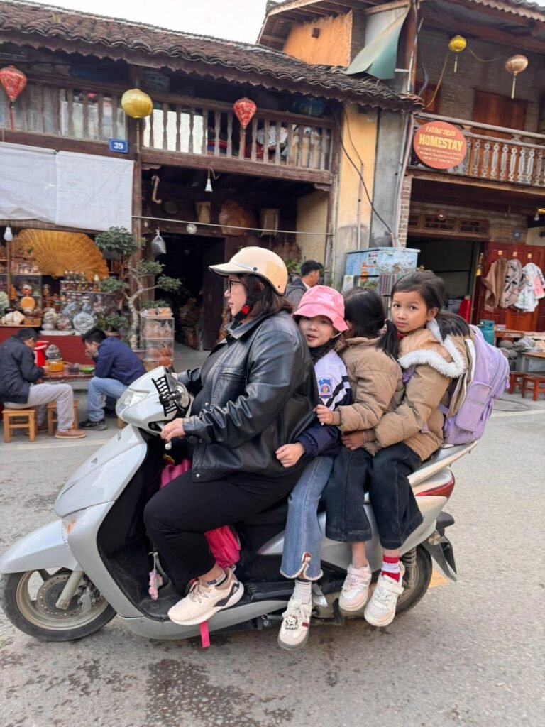 Whenever you feel that your riding skills have leveled up, along comes an entire family on a scooter, some guy carrying 40 tyres or delivering live pigs to market.